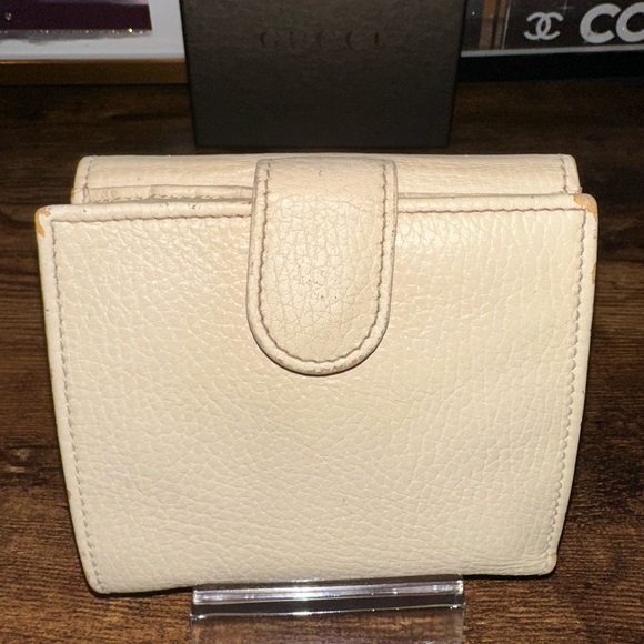 Gucci Cream Dollar Leather Compact Wallet – Style 615525 2184 - Picture 4 of 15